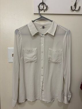 Light Cream Button-Up Shirt with Chest Pockets